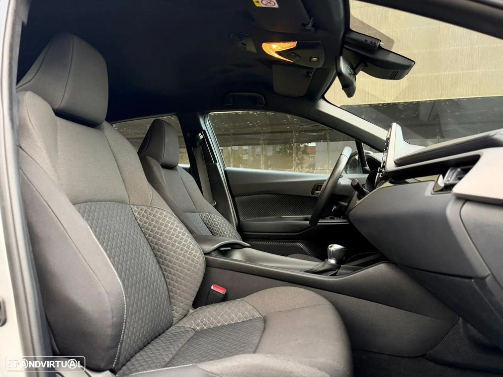 Toyota C-HR 1.8 Hybrid Exclusive - 17