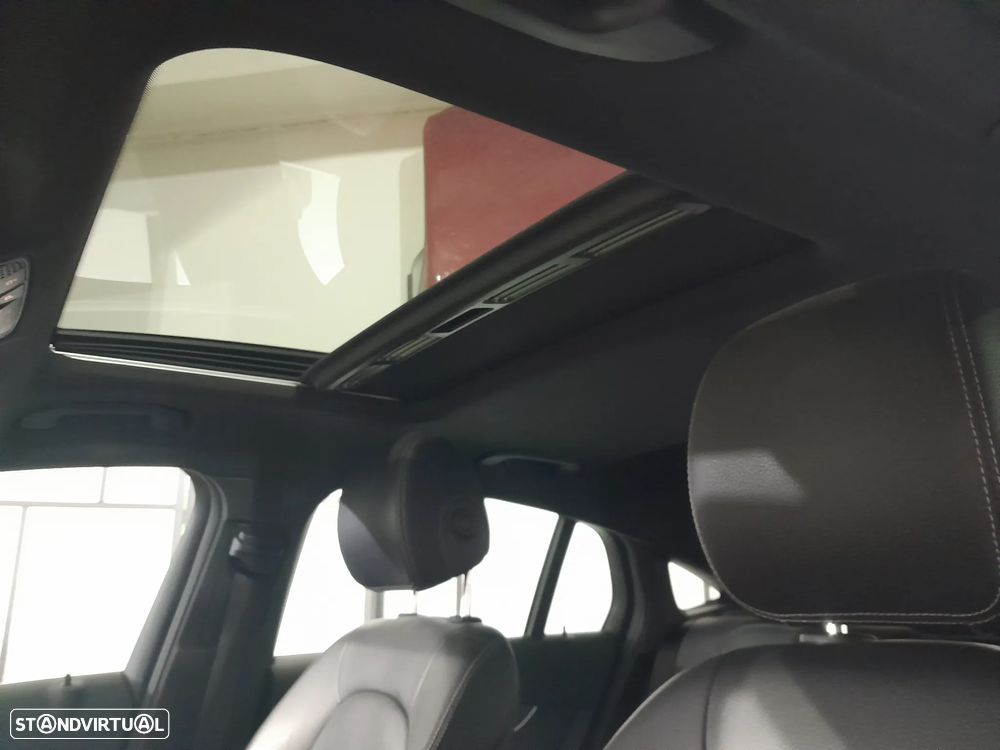 Mercedes-Benz E 300 Bluetec Hybrid Avantgarde