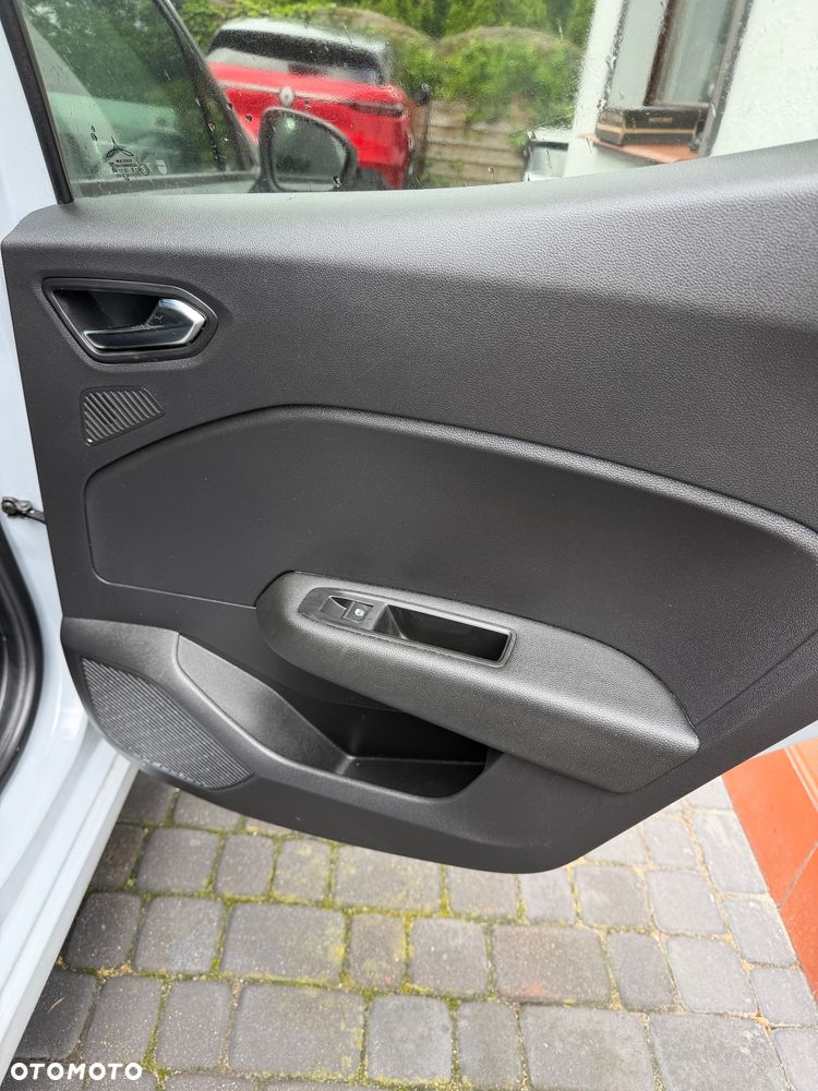 Renault Clio - 14