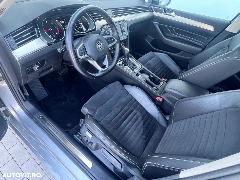 Volkswagen Passat 2.0 TDI DSG Highline - 11