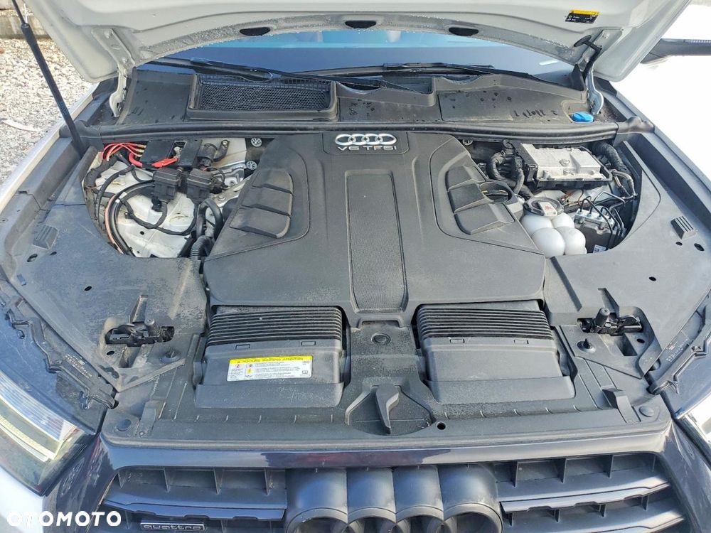 Audi Q7 3.0 TFSI Quattro Tiptronic - 12