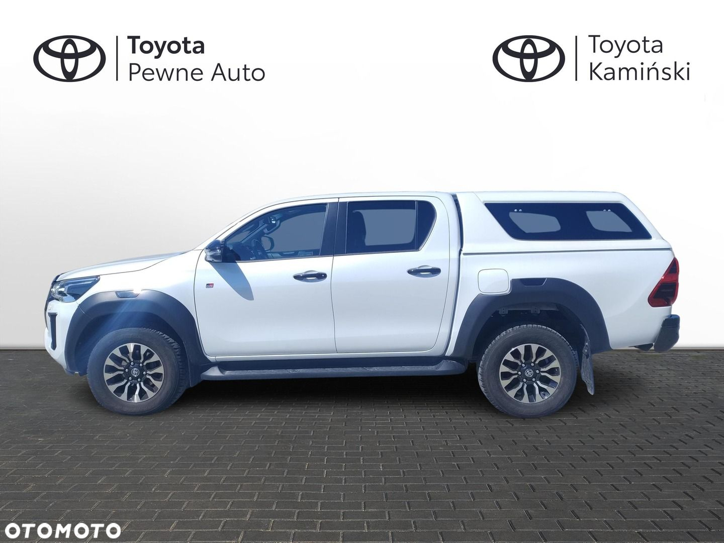 Toyota Hilux 2.8 D-4D Double Cab GR Sport 4x4 - 2