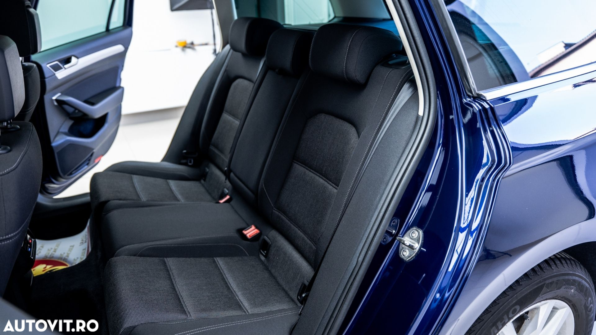 Volkswagen Passat Variant 2.0 TDI SCR DSG Comfortline - 15