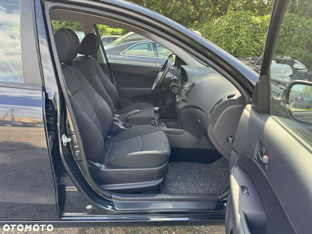 Hyundai i30 i30cw 1.4 FIFA WM Edition - 11