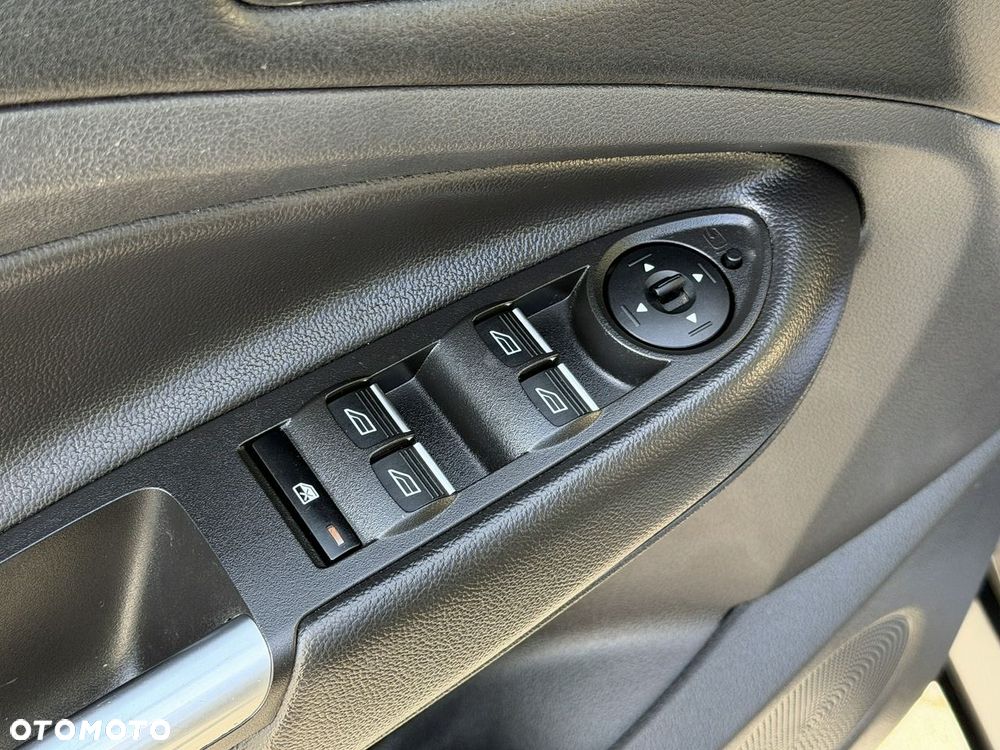 Ford Kuga 2.0 TDCi AWD Titanium - 12