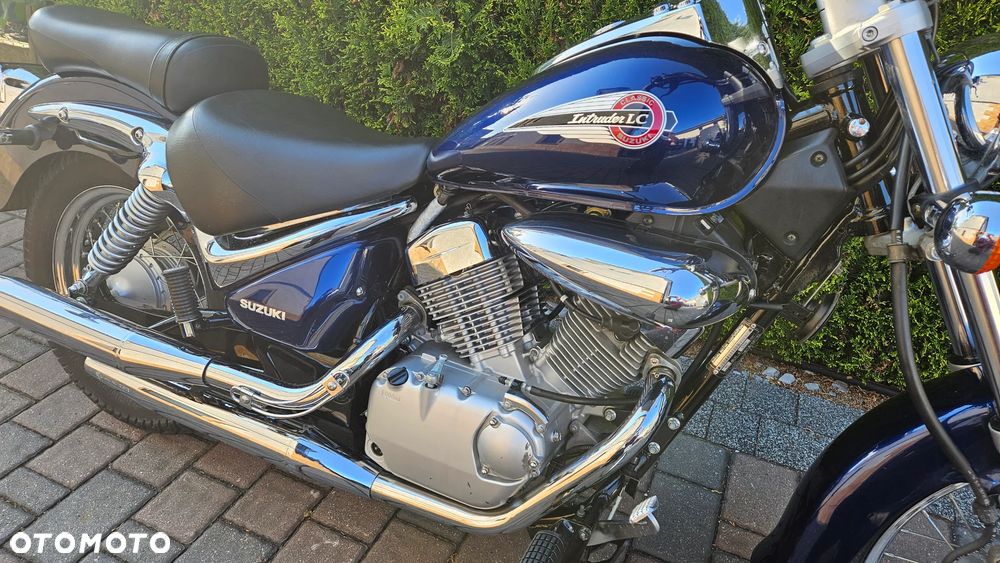 Suzuki Intruder - 27