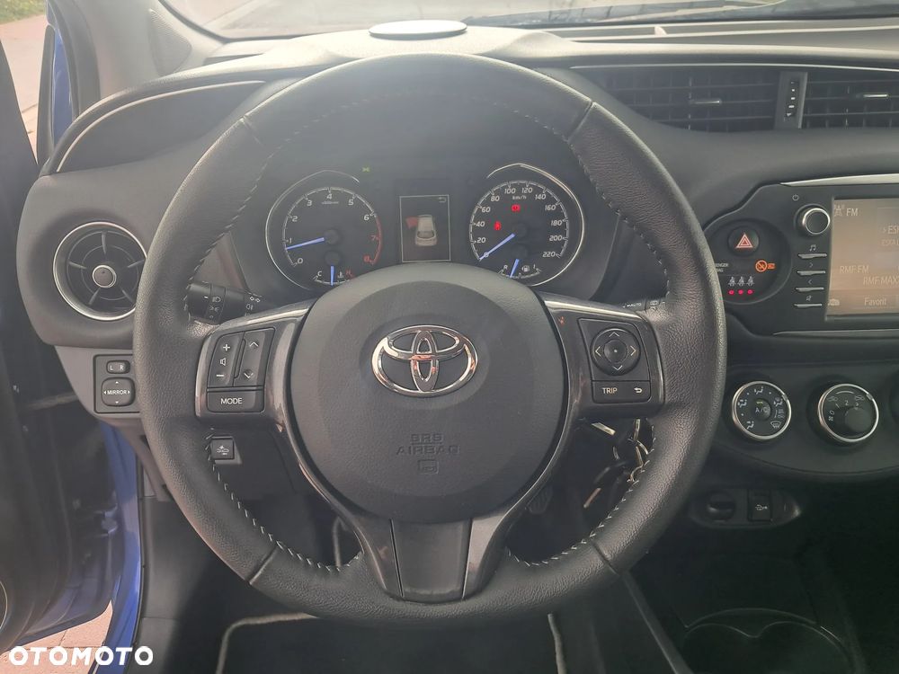 Toyota Yaris - 22