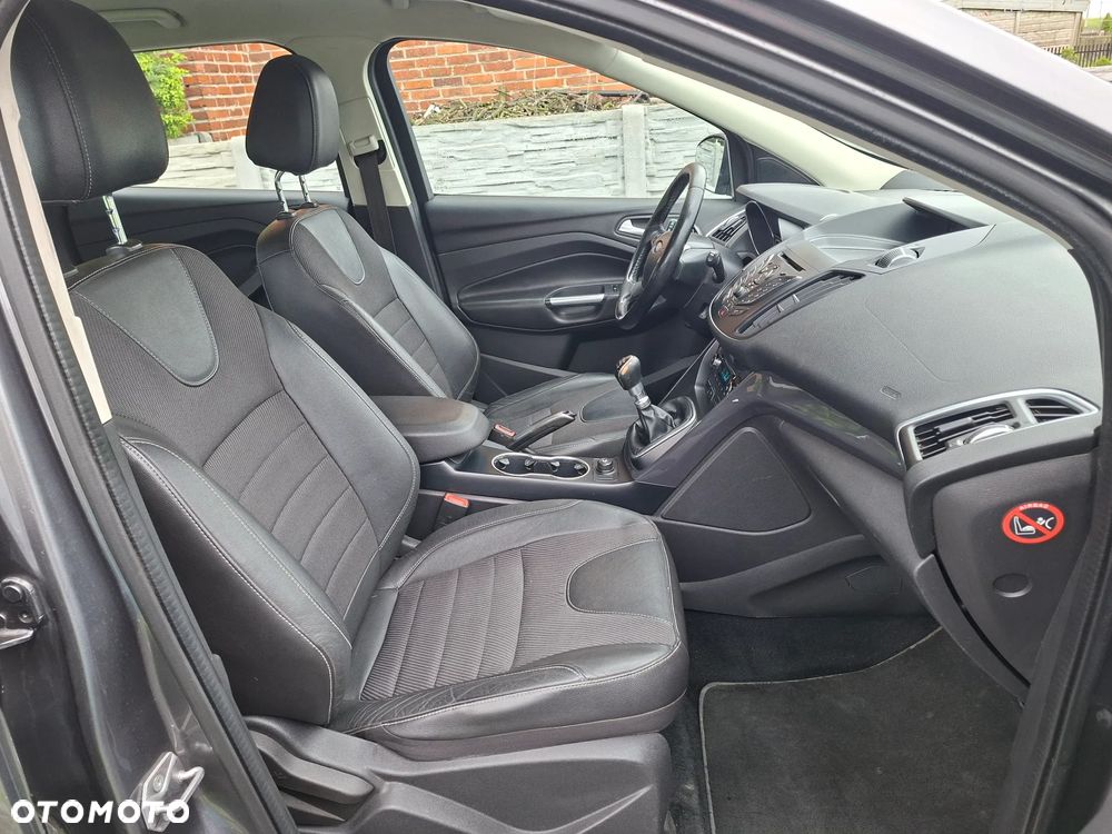 Ford Kuga 2.0 TDCi FWD Titanium - 11