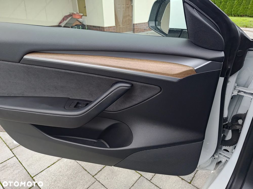 Tesla Model 3 Allradantrieb Dual Motor Performance - 37