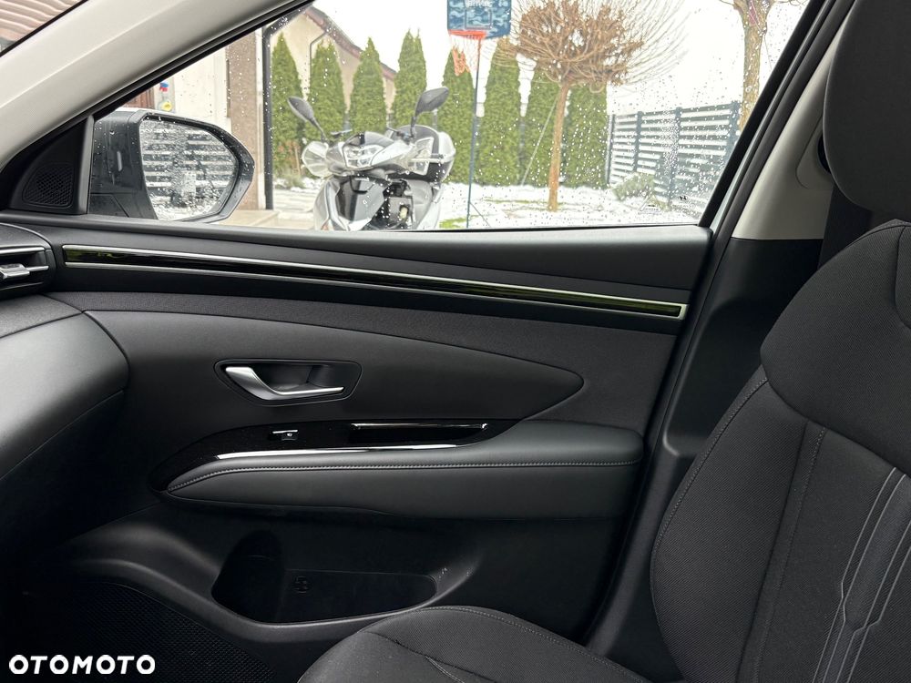 Hyundai Tucson 1.6 T-GDi HEV 2WD Trend - 25