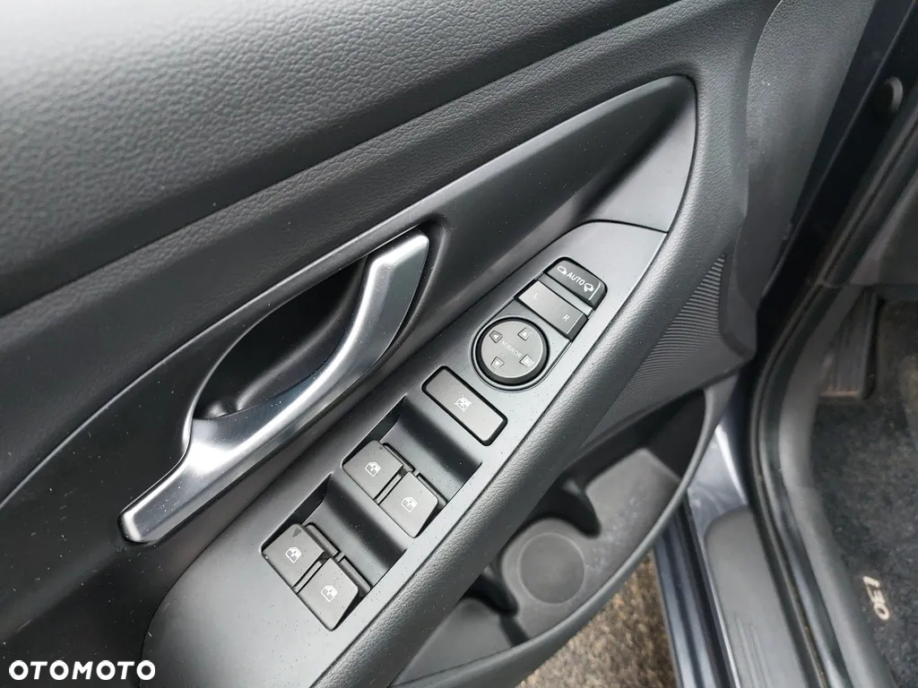 Hyundai i30 1.5 T-GDI 48V-Hybrid Trend - 23