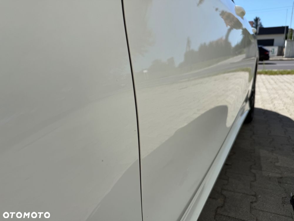 Mercedes-Benz CLA 180 7G-DCT AMG Line - 35