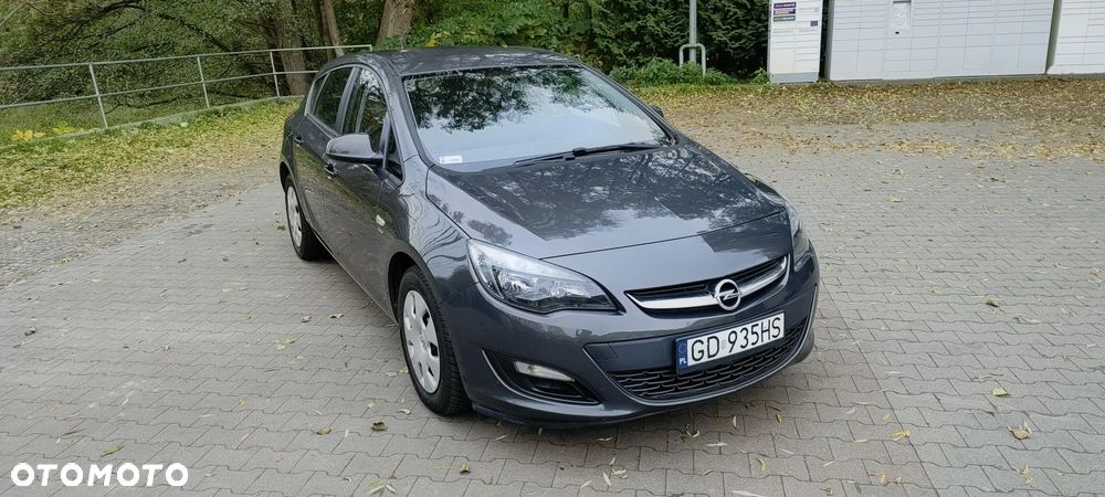Opel Astra 2014 photo 3