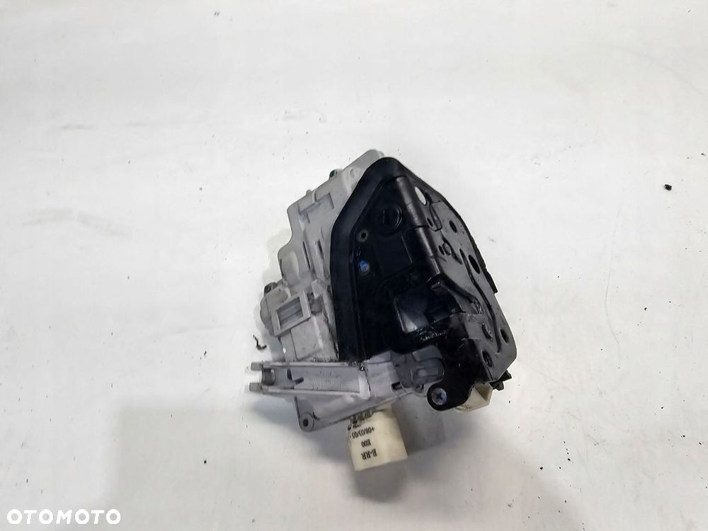 ZAMEK DRZWI PRAWY TYŁ AUDI A4 B6 B7 8E0839016AA 7-PIN - 4