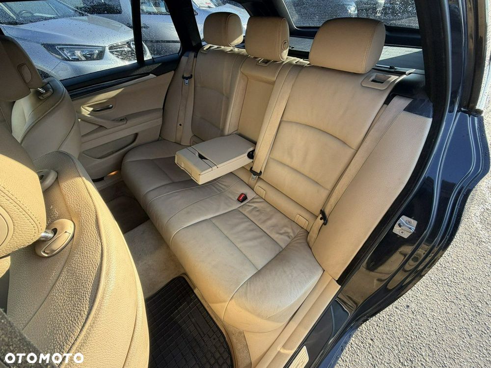 BMW Seria 5 535d - 25