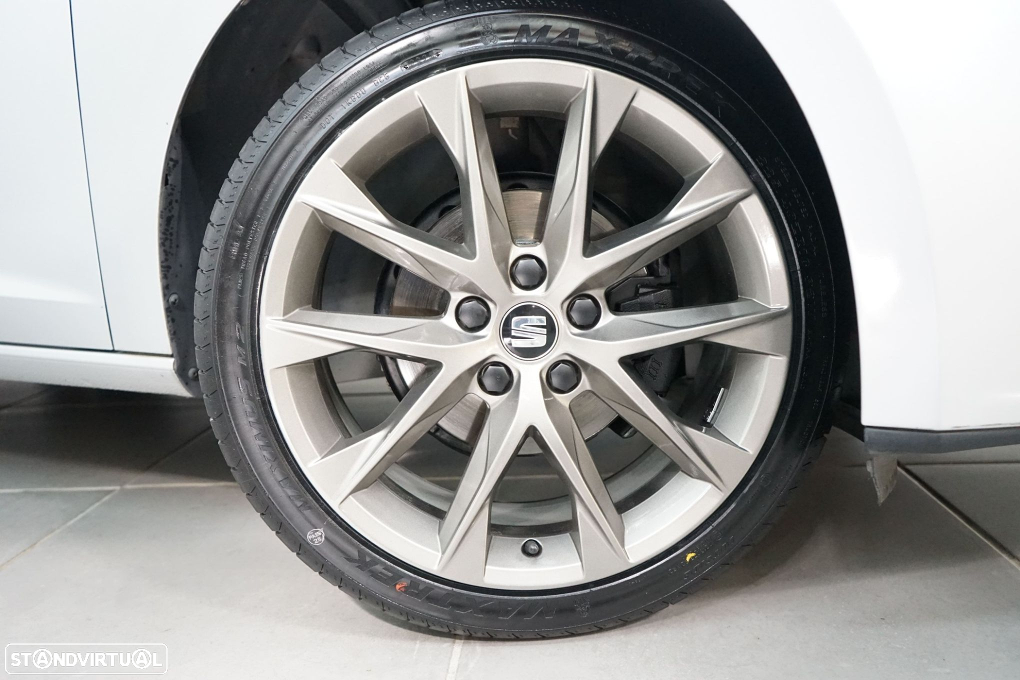 SEAT Leon ST 1.6 TDI S&S Style - 10