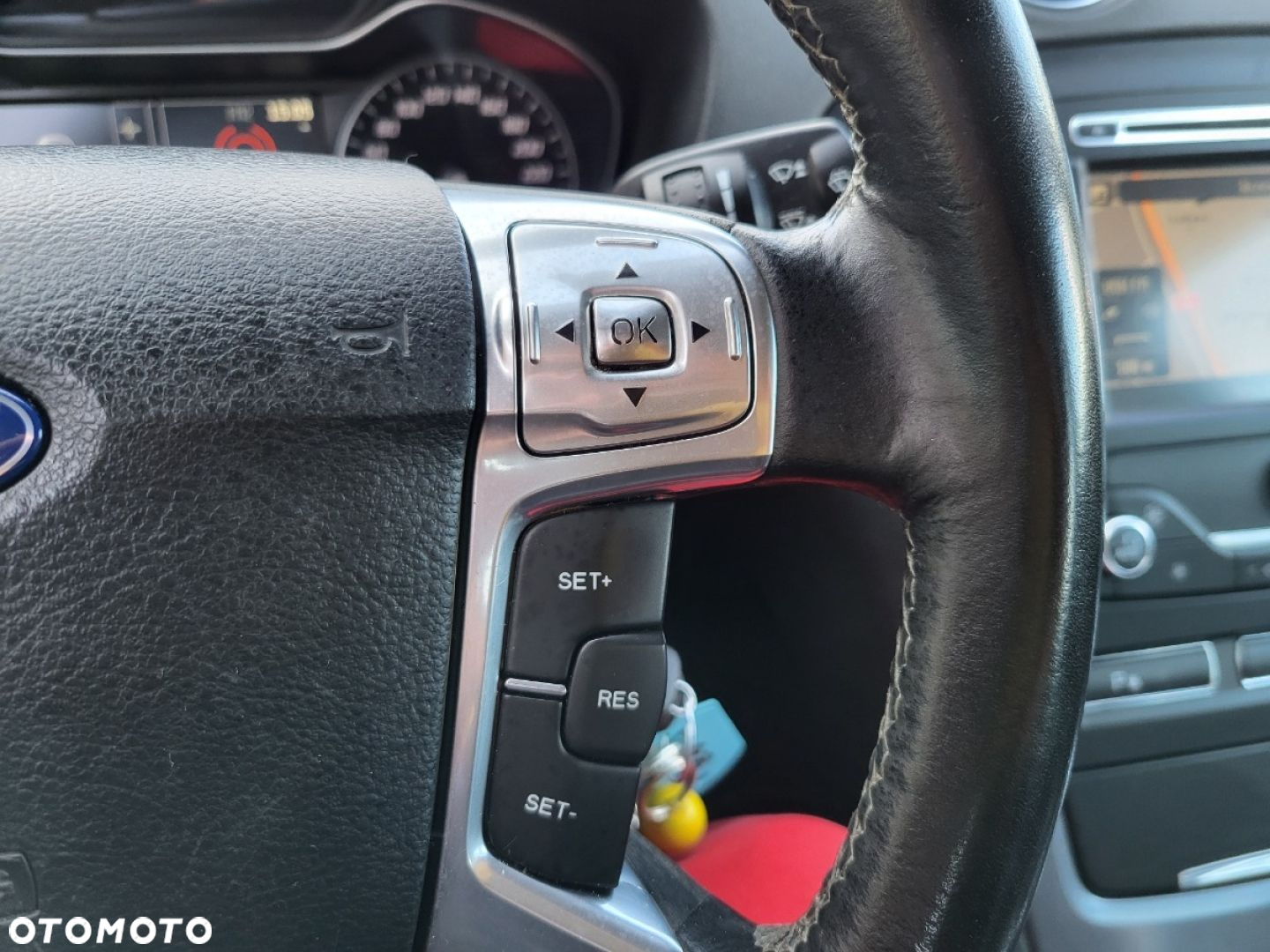 Ford Mondeo - 32