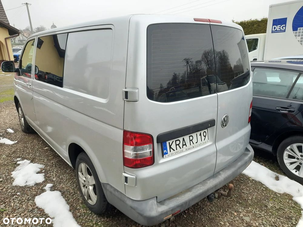 Volkswagen Transporter T5 - 3