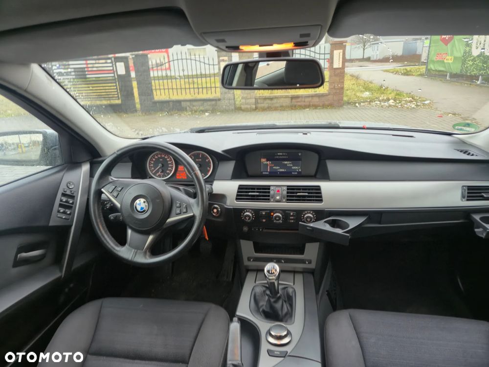 BMW Seria 5 520d - 5