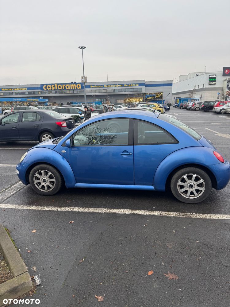 Volkswagen New Beetle - 1