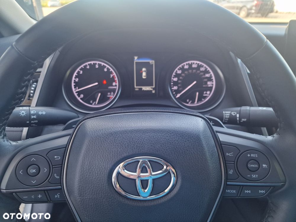 Toyota Camry - 8