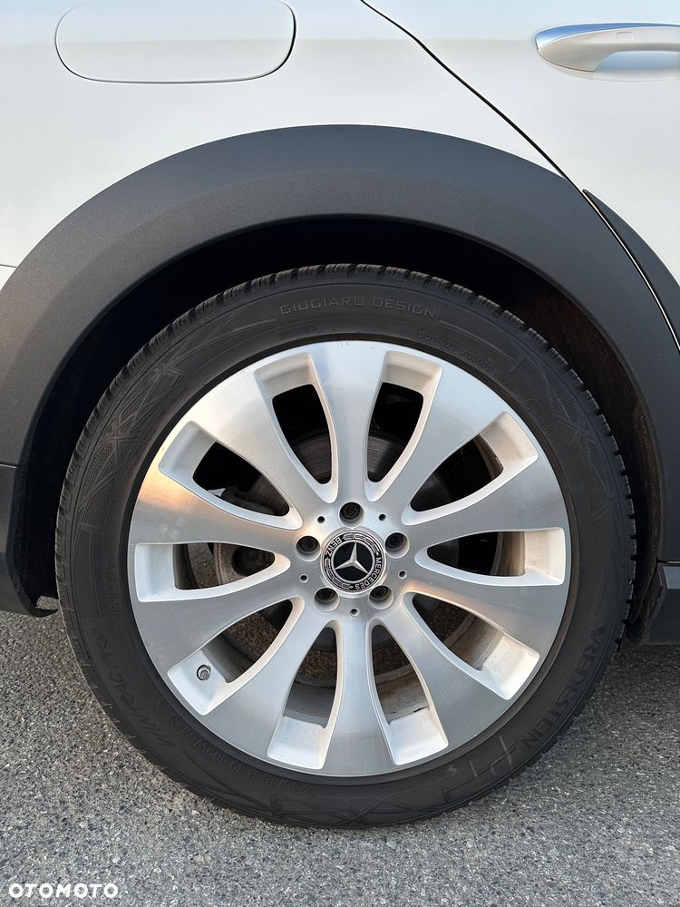 Mercedes-Benz Klasa E 220 d 4-Matic All-Terrain - 12