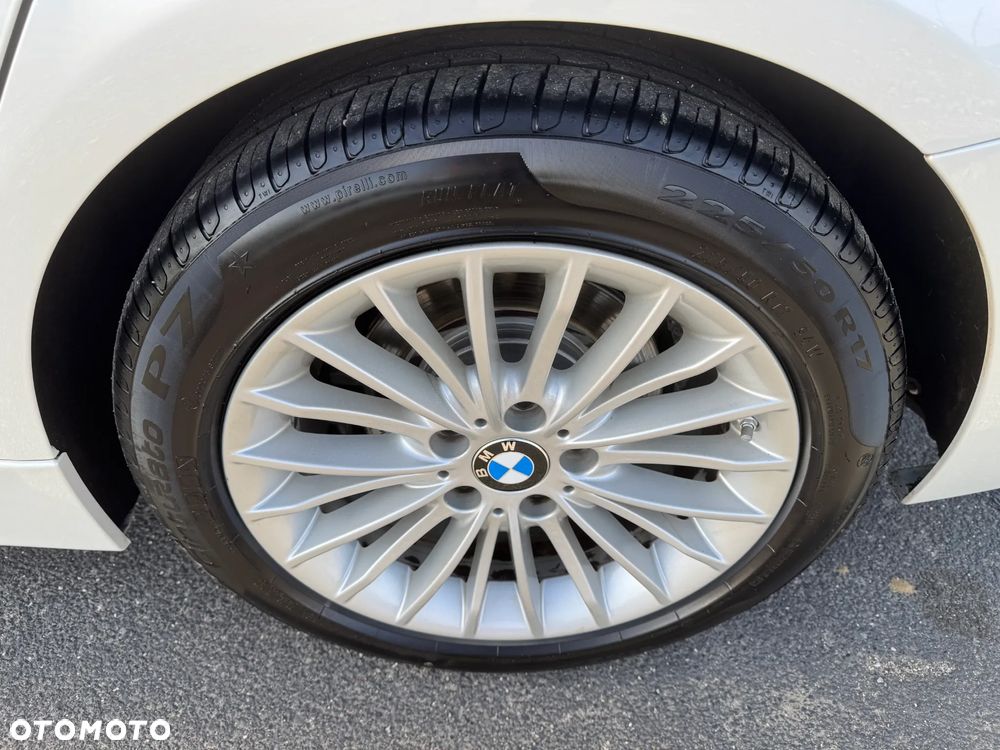 BMW Seria 3 320d Luxury Line - 29