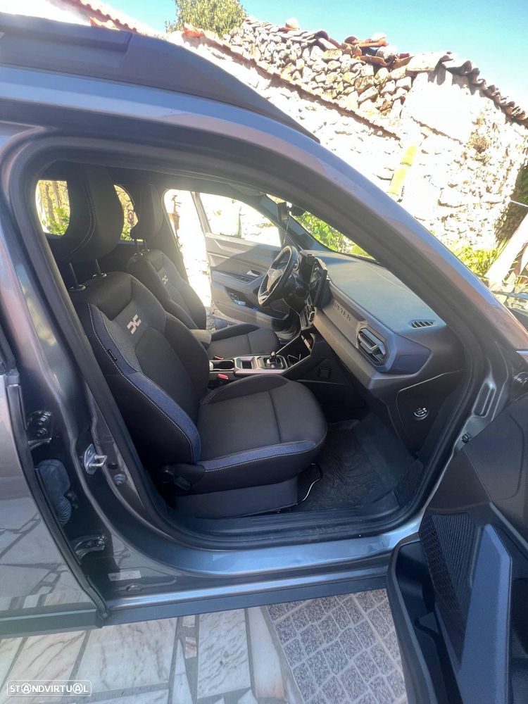 Dacia Duster 1.6 Hybrid Journey - 14