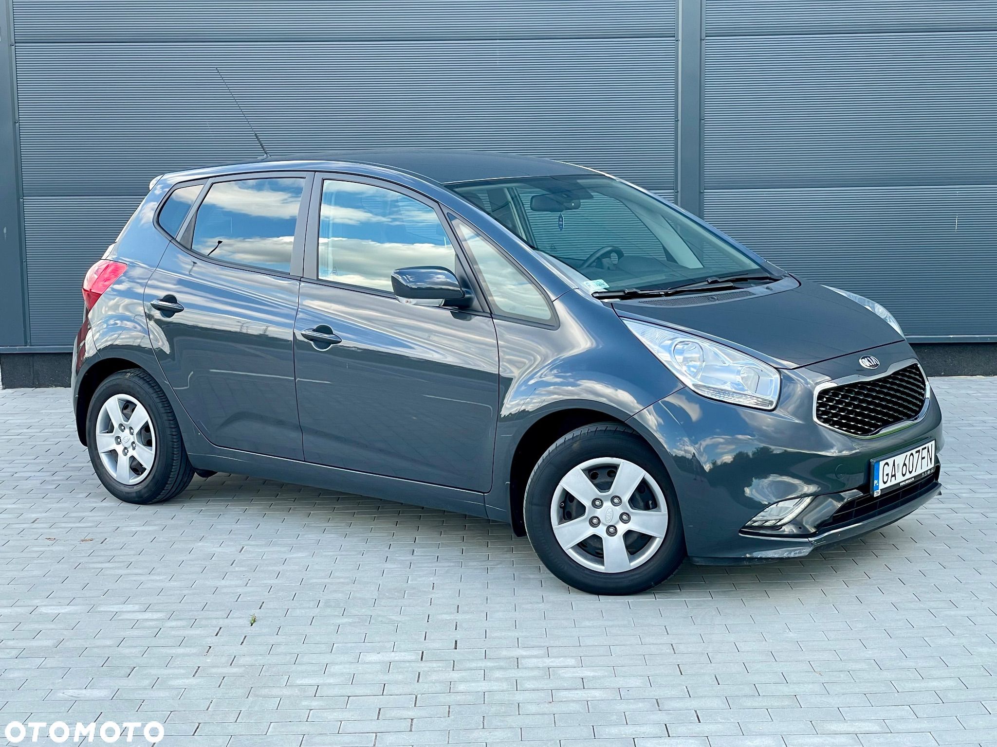 Kia Venga - 1