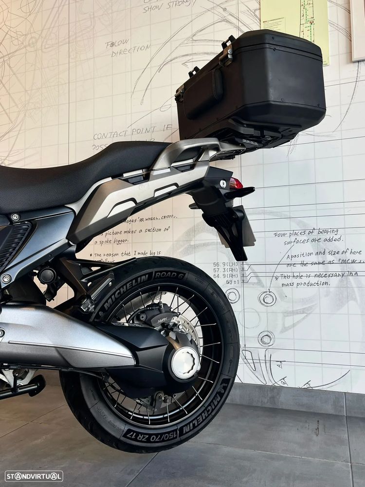 Honda VFR 1200X - 6