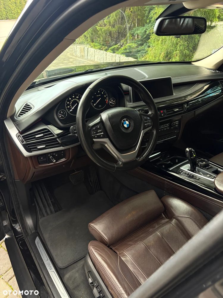 BMW X5 xDrive50i Sport-Aut - 12