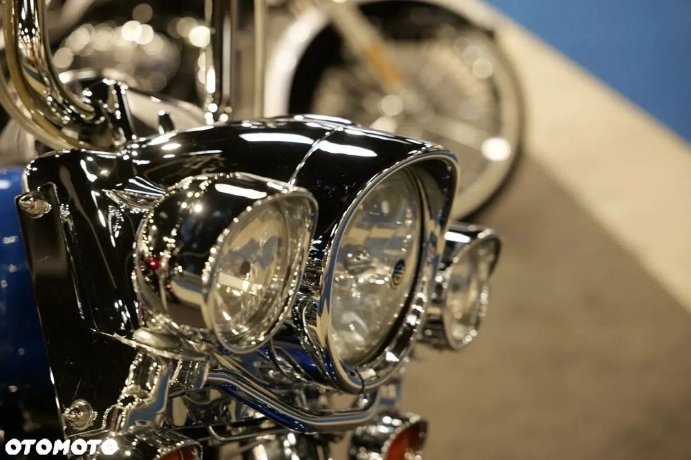 Harley-Davidson Touring Road King - 11