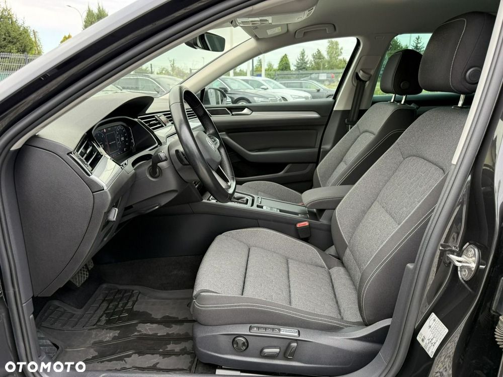Volkswagen Passat Variant 2.0 TDI SCR Business DSG - 5