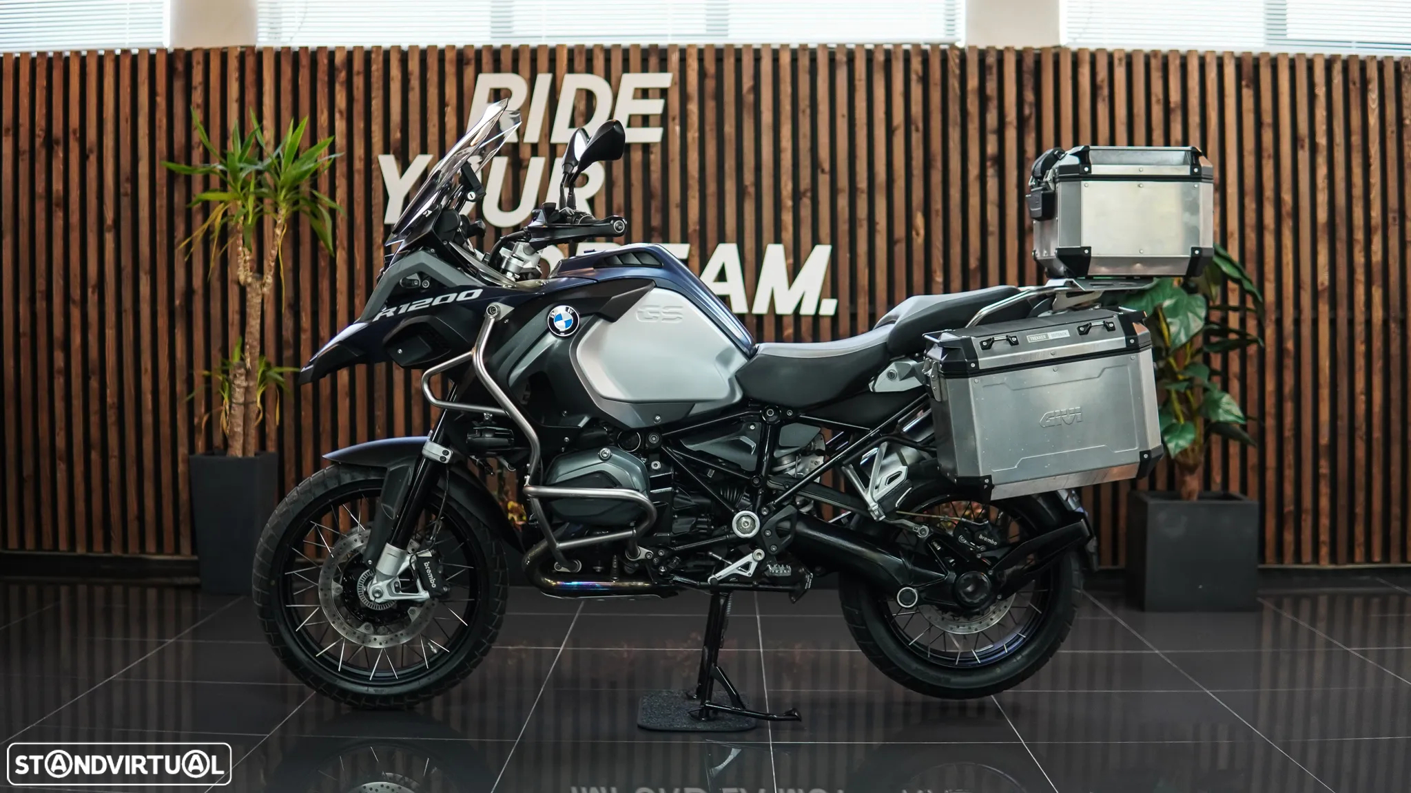 BMW R 1200 GS Adventure Ocean Blue - 2
