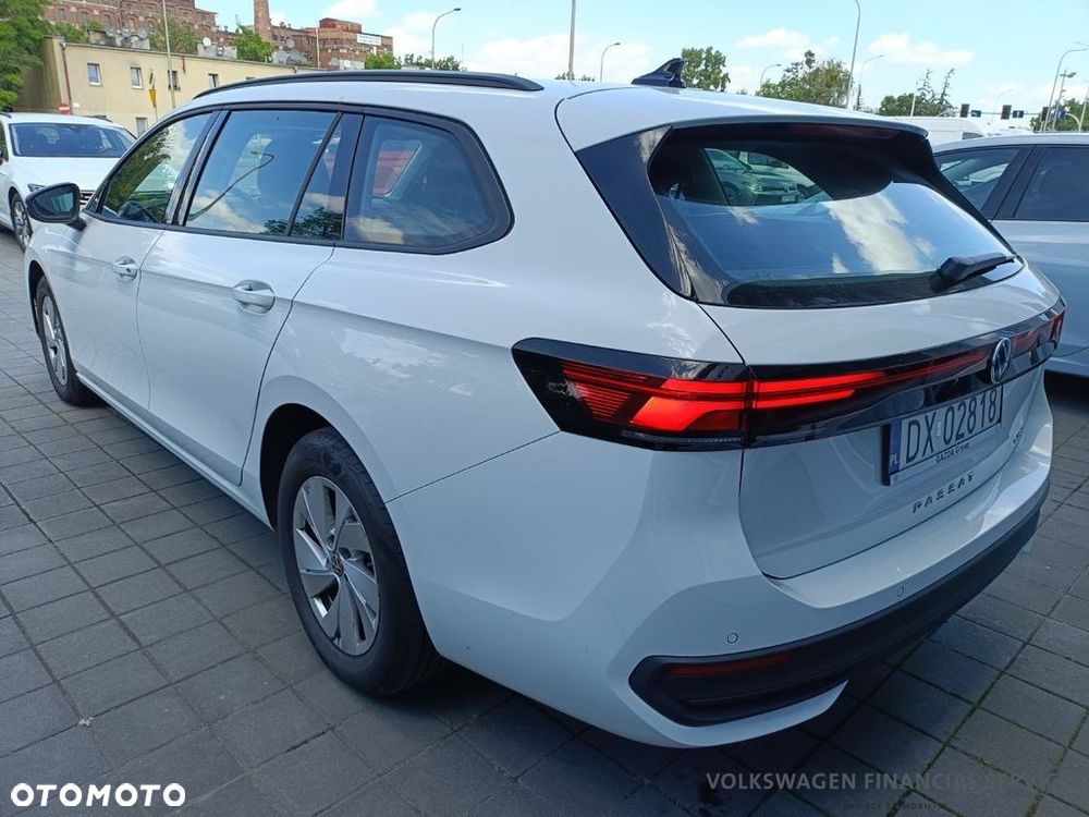 Volkswagen Passat - 2