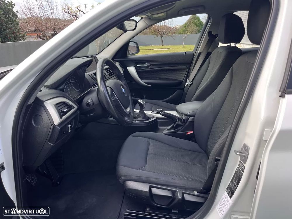 BMW 116 d Sport Line - 29