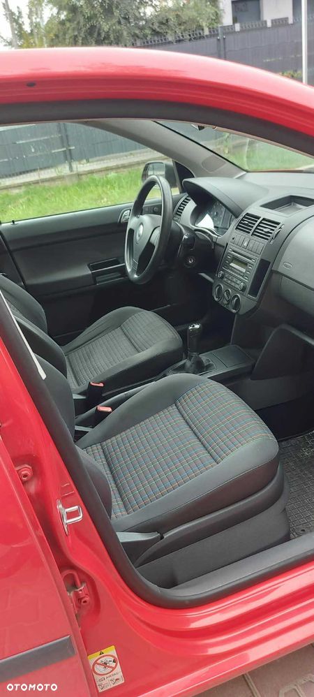 Volkswagen Polo - 5
