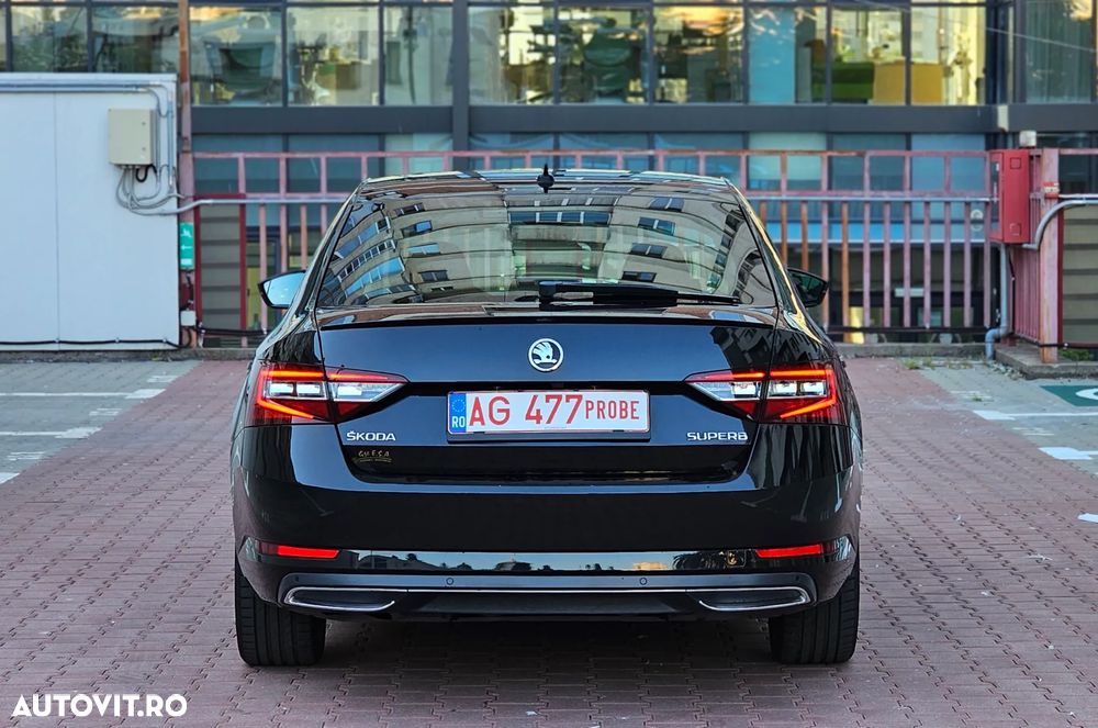 Skoda Superb 2.0 TDI DSG Sportline - 21