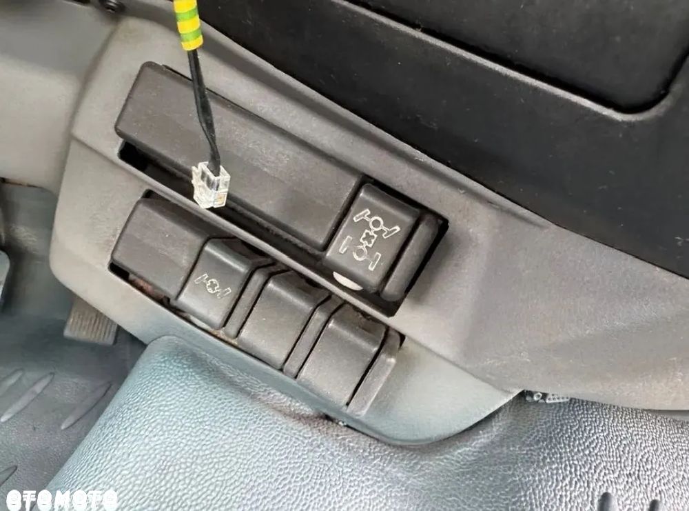 Renault Kerax 4x4 320DCi Wywrotka 3str 2004r. Klima SPECJALNY Solarka ACOMETIS Piaskarka Pług - 28