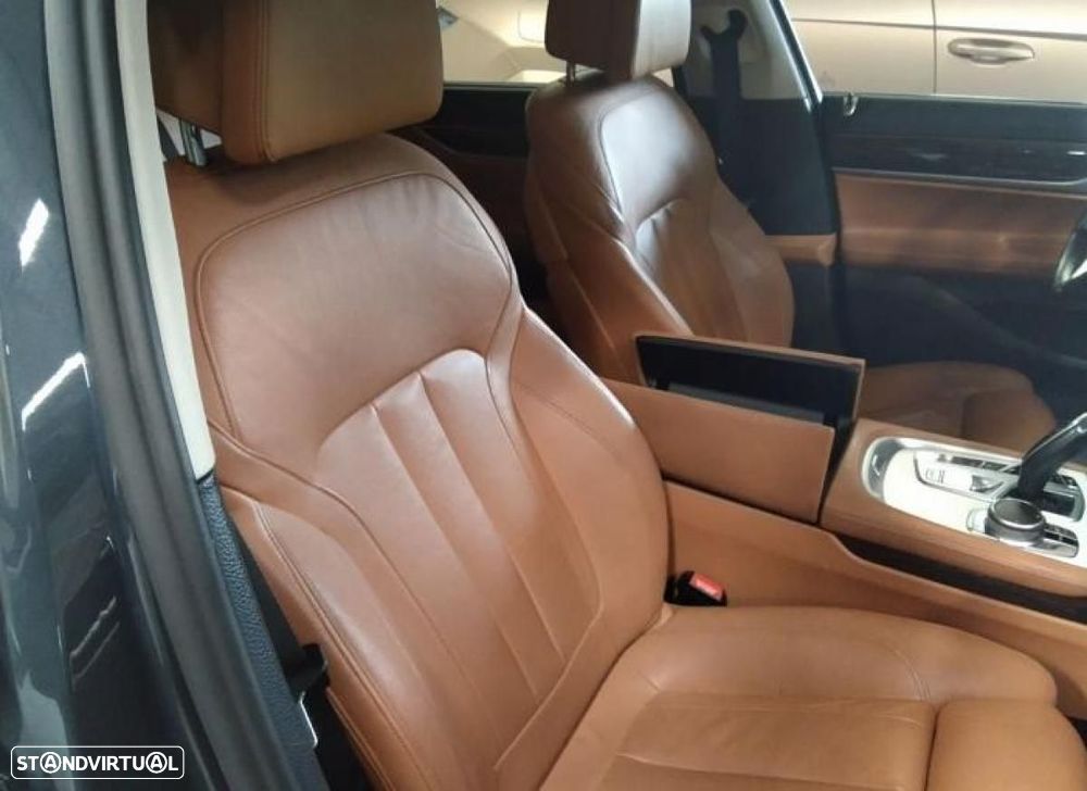 BMW 740 - 4
