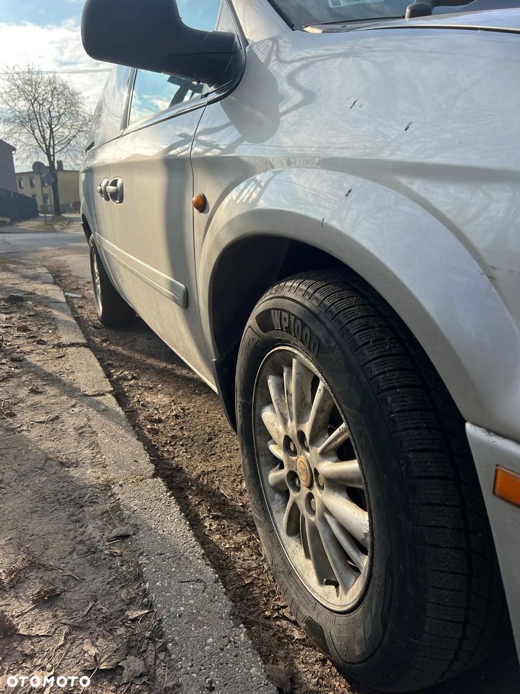 Chrysler Grand Voyager 2.8 CRD LX - 7