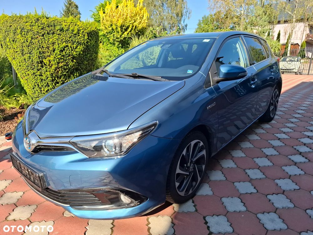 Toyota Auris 1.8 HSD Luna - 1