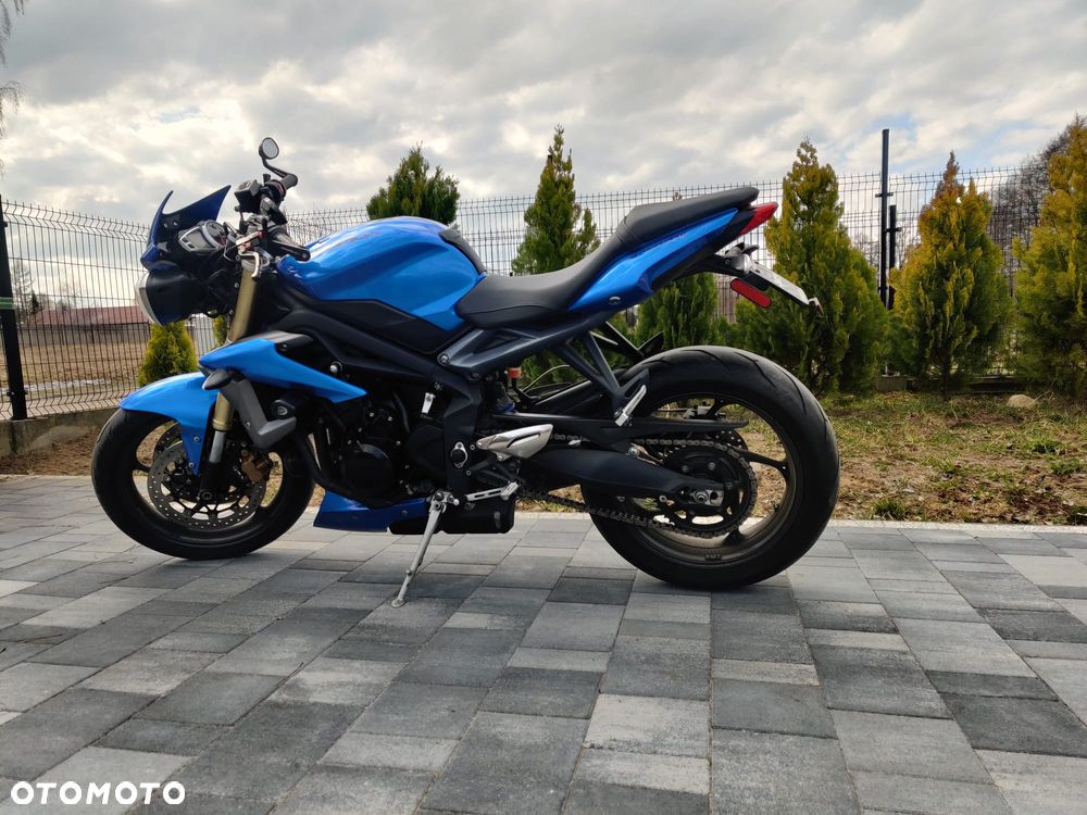 Triumph Street Triple - 4