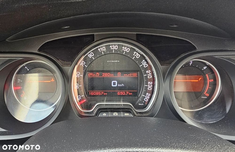 Citroën C5 2.0 HDi Dynamique Equilibre Navi - 12