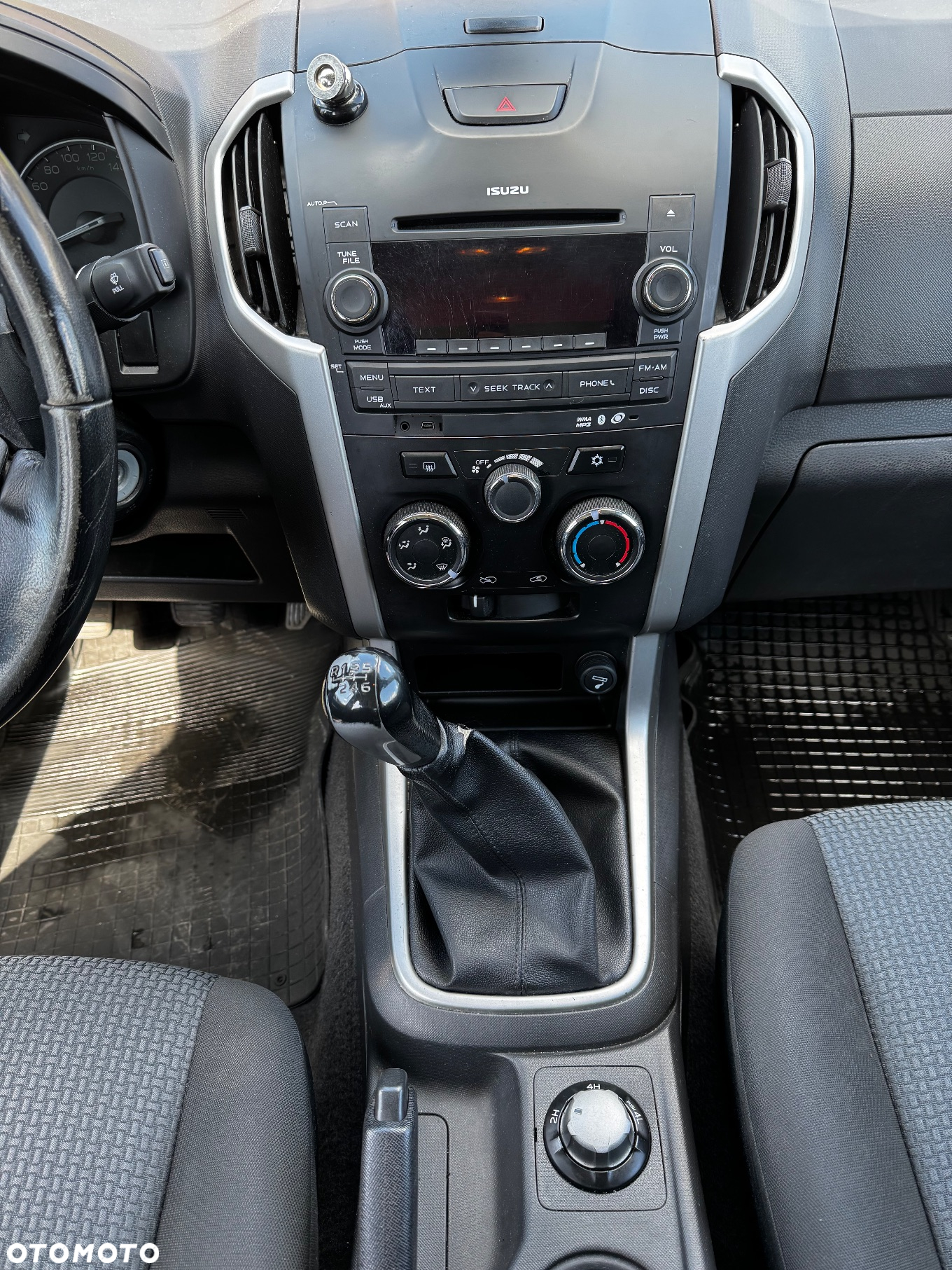 Isuzu D-Max 2.5 DC LS - 14