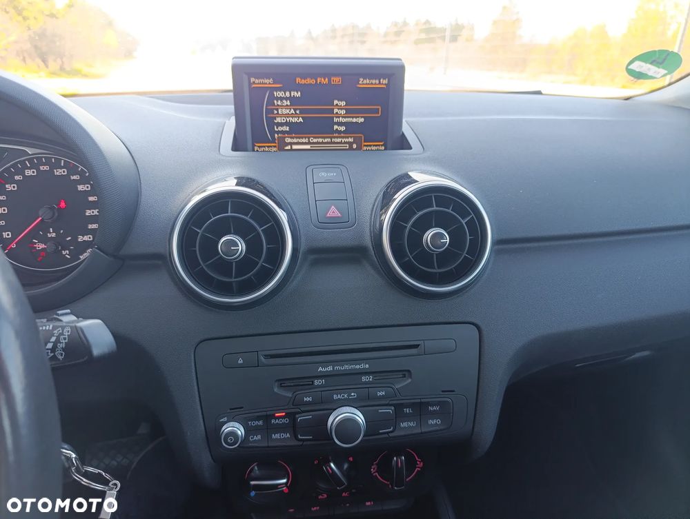 Audi A1 3-drzwiowe 1.4 TFSI 119g S tronic Attraction - 12