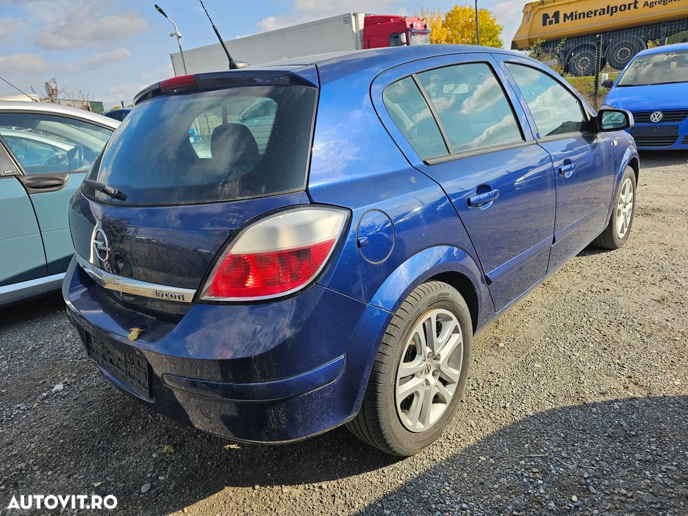 Opel Astra - 3