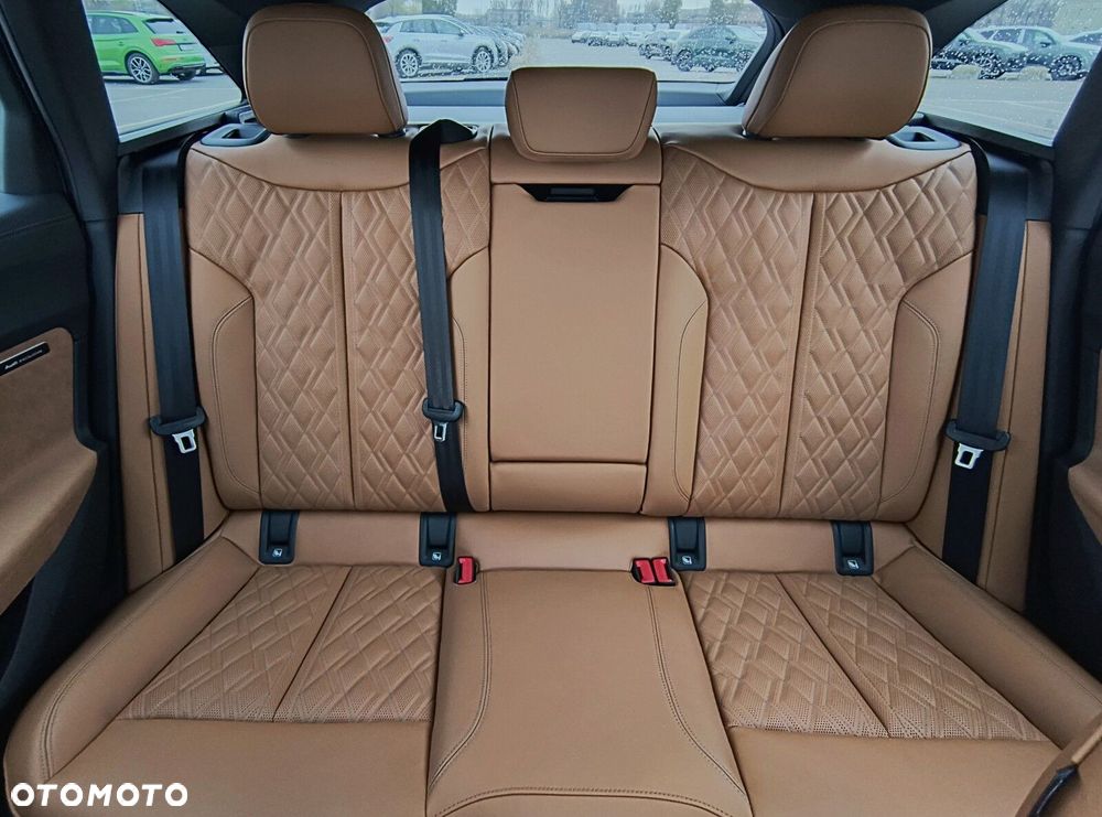 Audi S5 Avant - 36