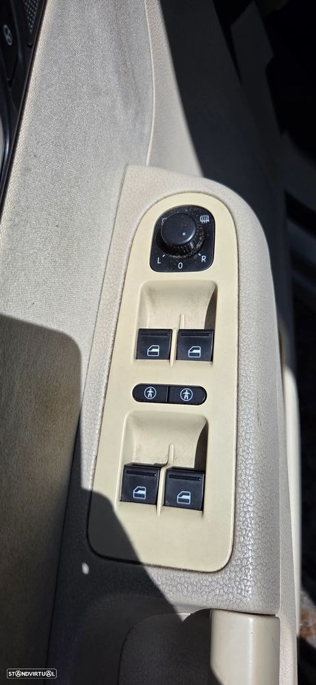 SEAT Alhambra 2.0 TDI Reference DSG Eco. - 17