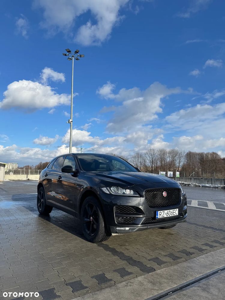 Jaguar F-Pace 20d AWD Prestige - 1